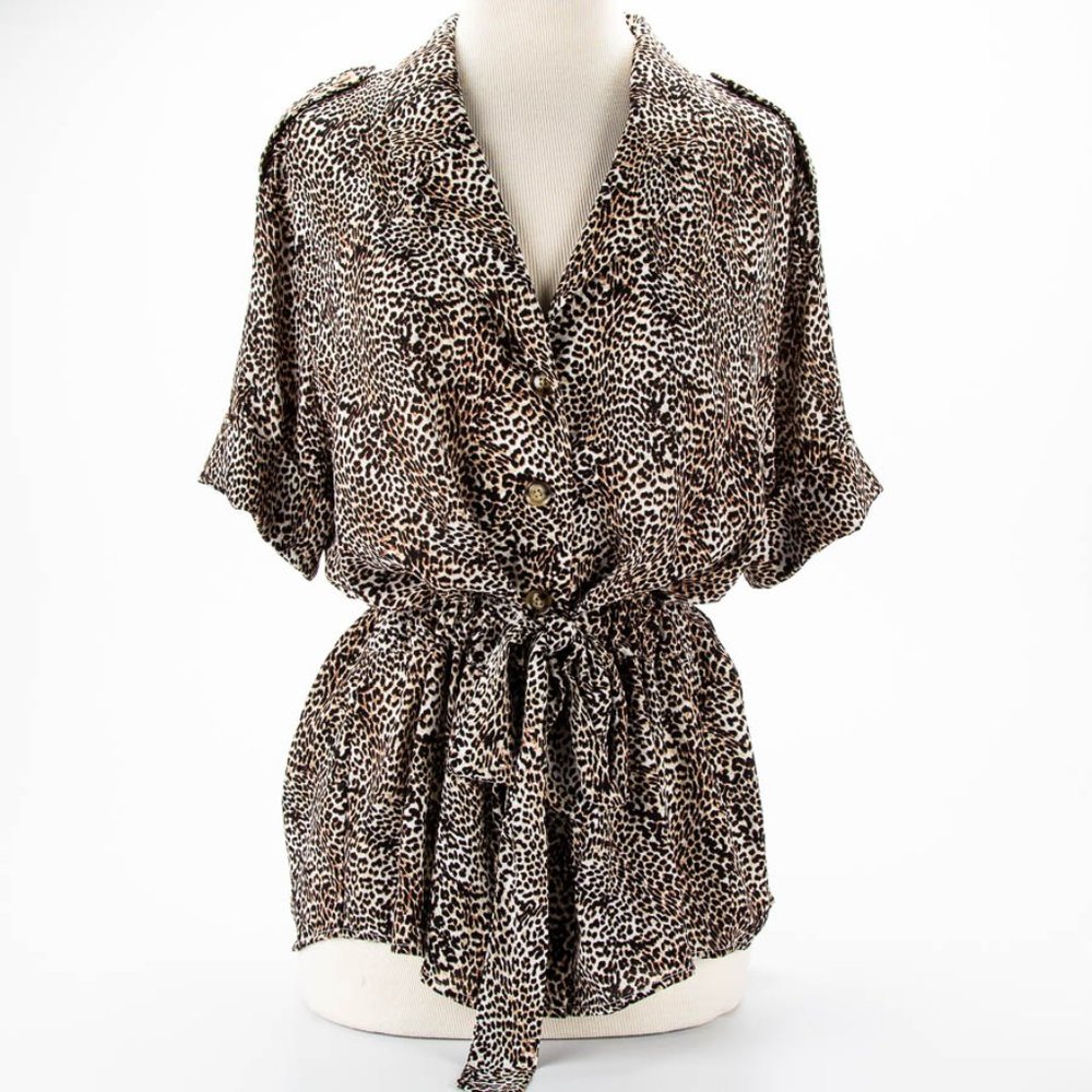 WORTHINGTON ANIMAL PRINT BUTTON UP BLOUSE NWT